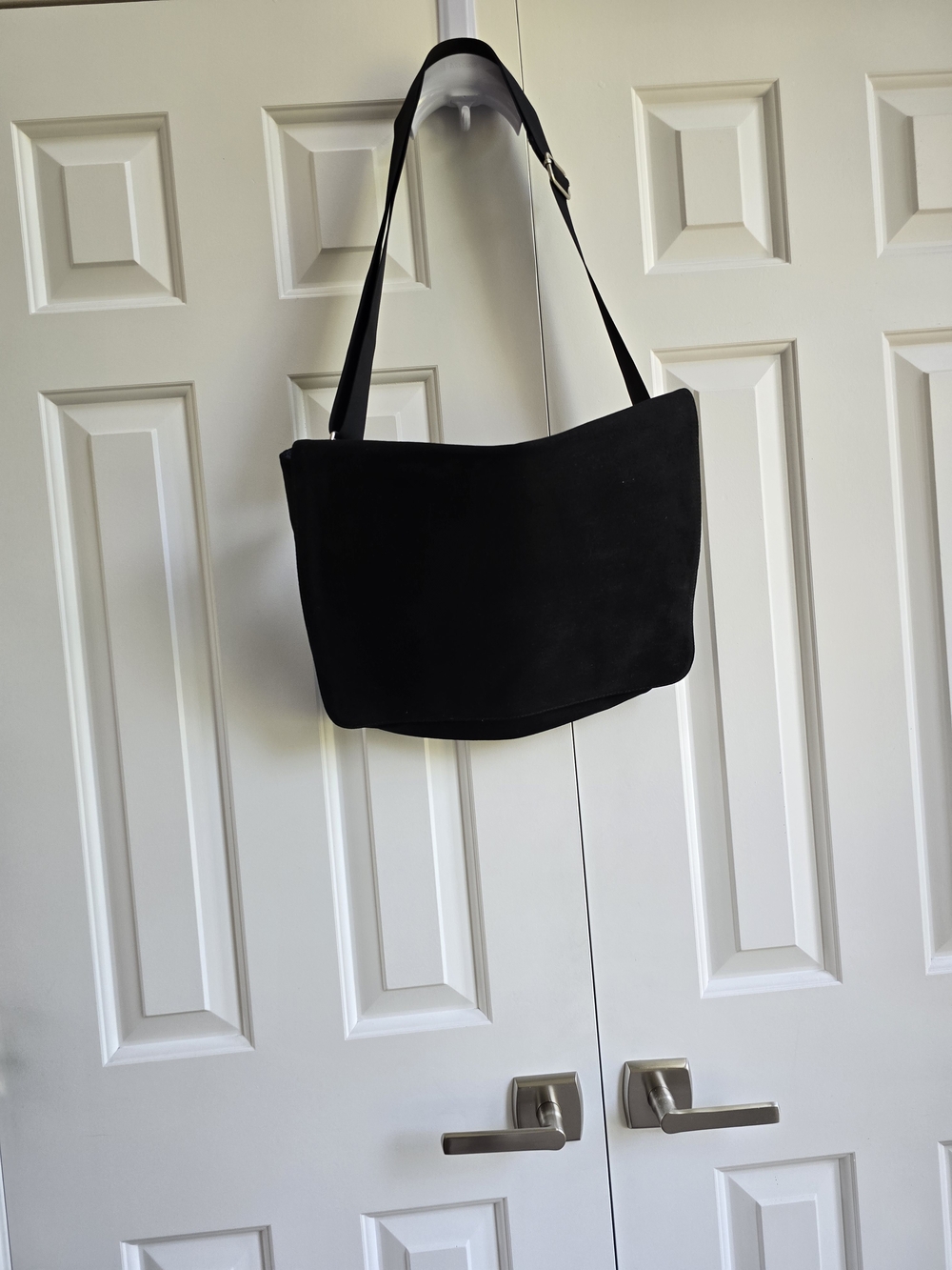Zara Black Minimalist Messenger Bag